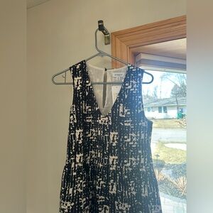 Evereve Black & White Shift Dress Size XS NWT!